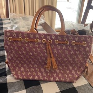 Downey and Burke purse. Pink and cream